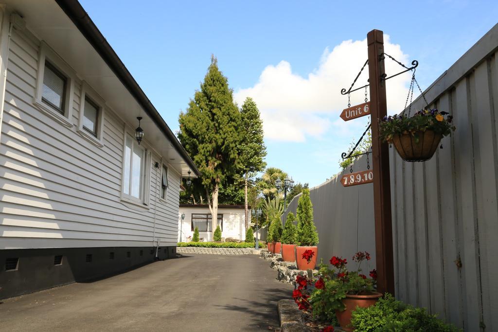 Papakura Motor Lodge & Motel Экстерьер фото