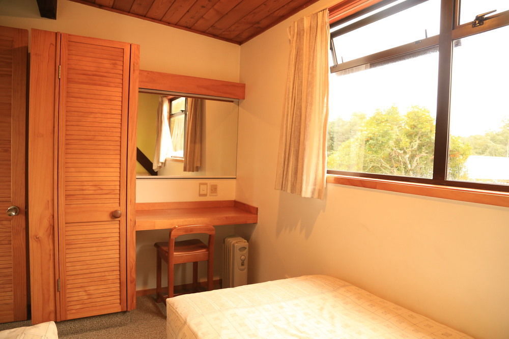 Papakura Motor Lodge & Motel Экстерьер фото