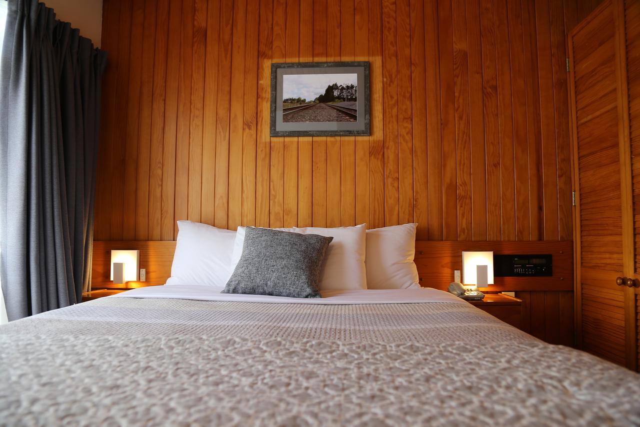 Papakura Motor Lodge & Motel Экстерьер фото