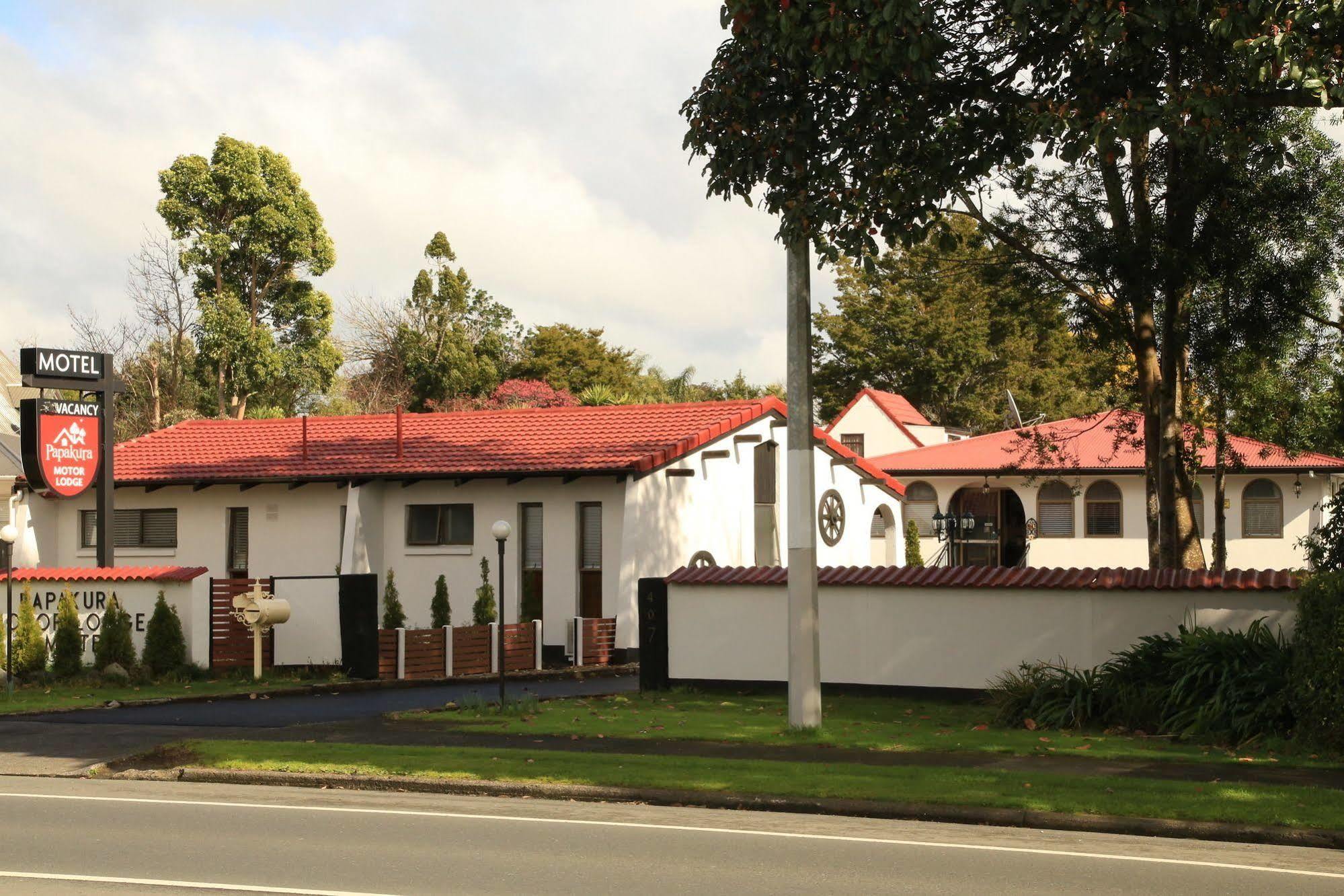 Papakura Motor Lodge & Motel Экстерьер фото